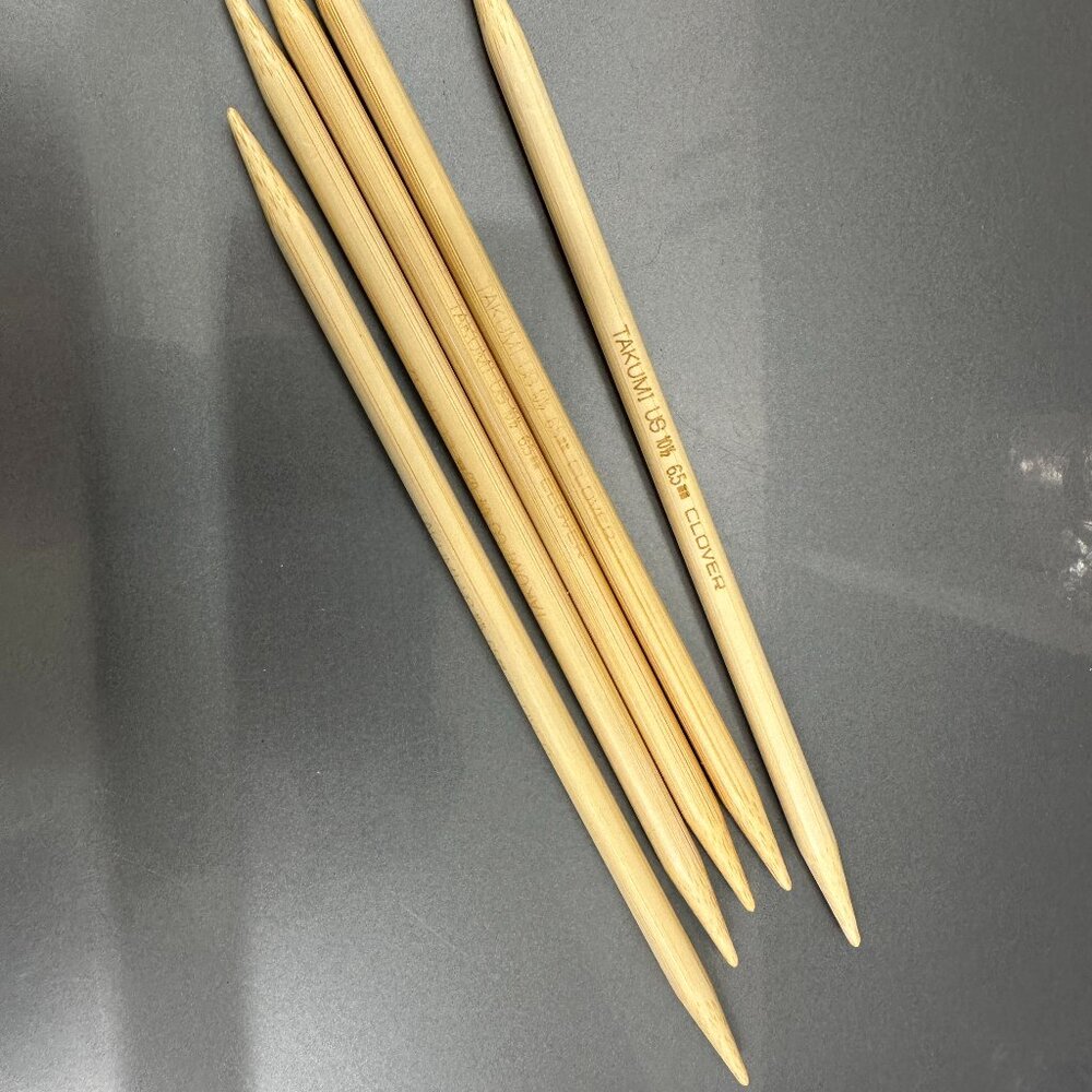 Clover 6.5 mm 16" circular and double pointed needles